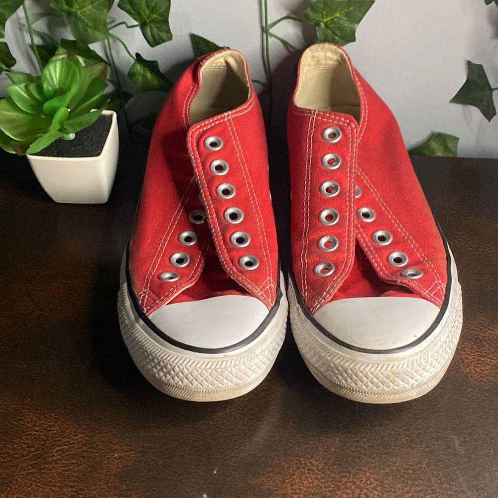 CONVERSE Red low Top
